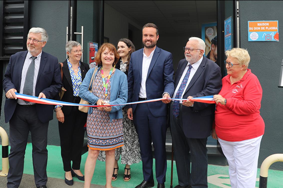 Inauguration de la Maison du don de plasma à Hazebrouck