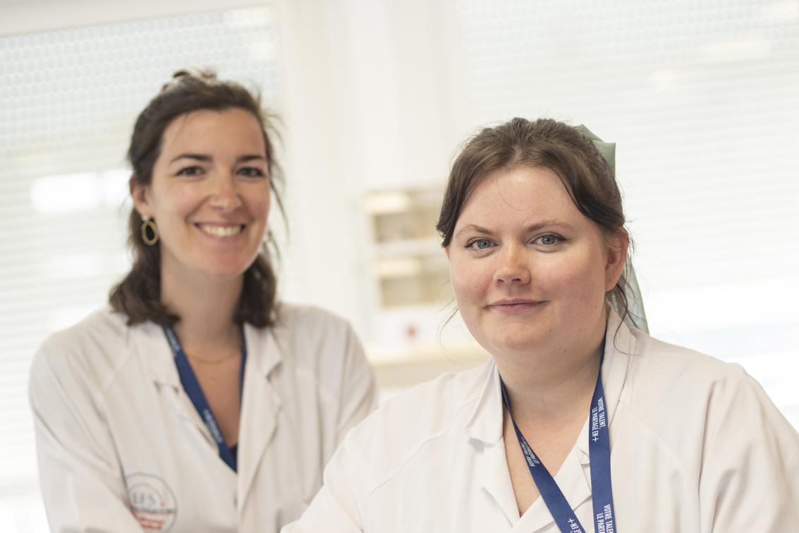 2 infirmières de l'EFS en collecte